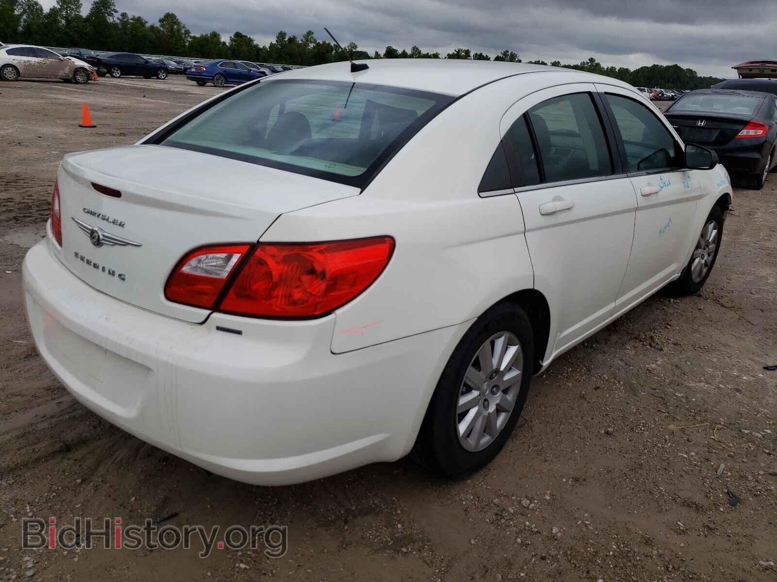 2010 CHRYSLER SEBRING - VIN: 1C3CC4FBXAN127142 - Фото 4
