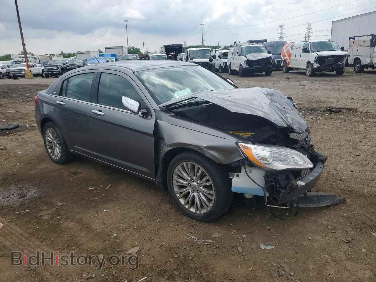 2013 CHRYSLER 200 - VIN: 1C3CCBCG1DN575553 - Photo 4