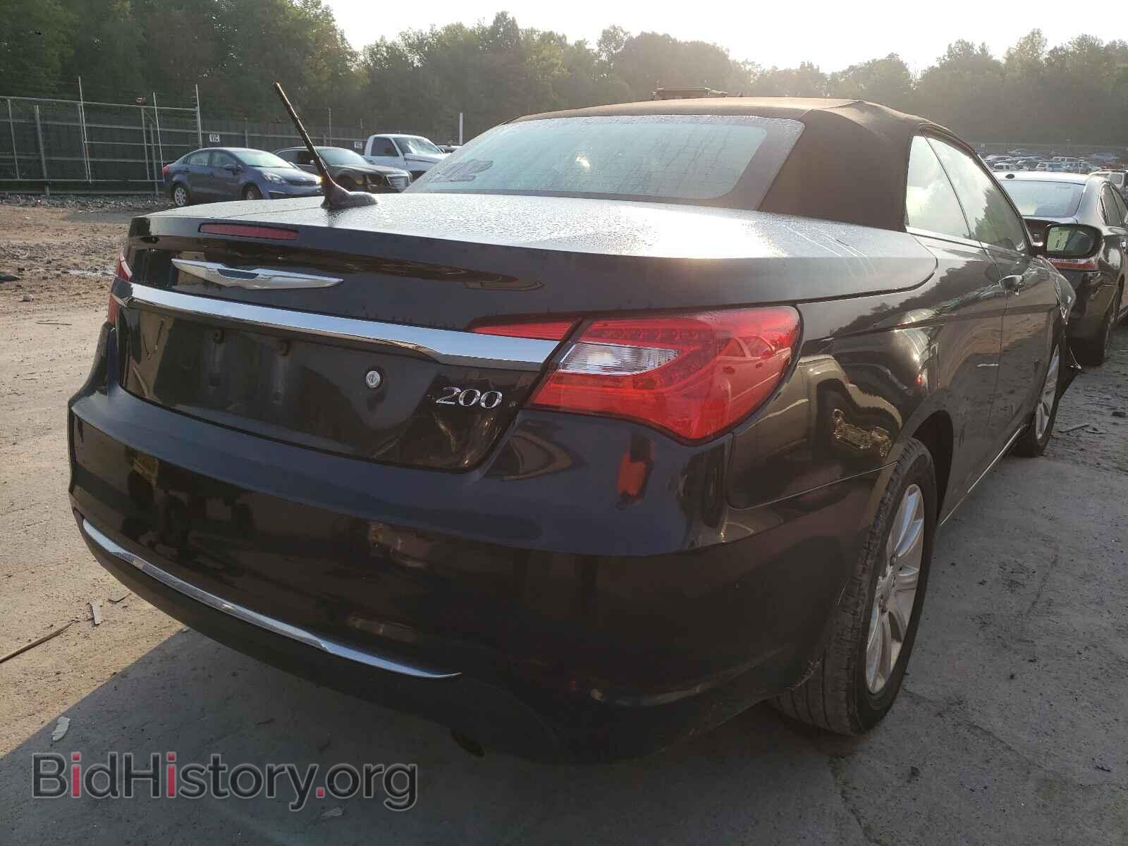 2011 CHRYSLER 200 - VIN: 1C3BC2EG5BN563752 - Фото 4