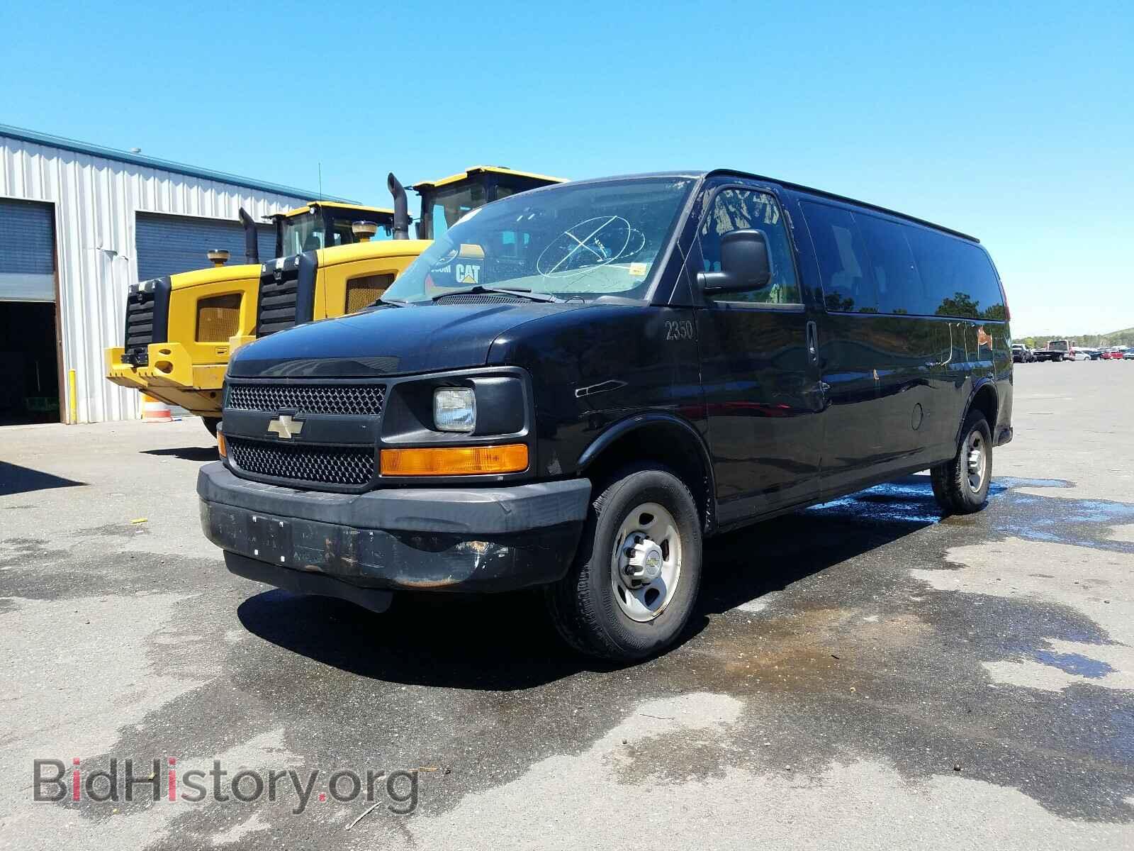 2008 CHEVROLET EXPRESS - VIN: 1GAHG39K281118439 - Фото 2