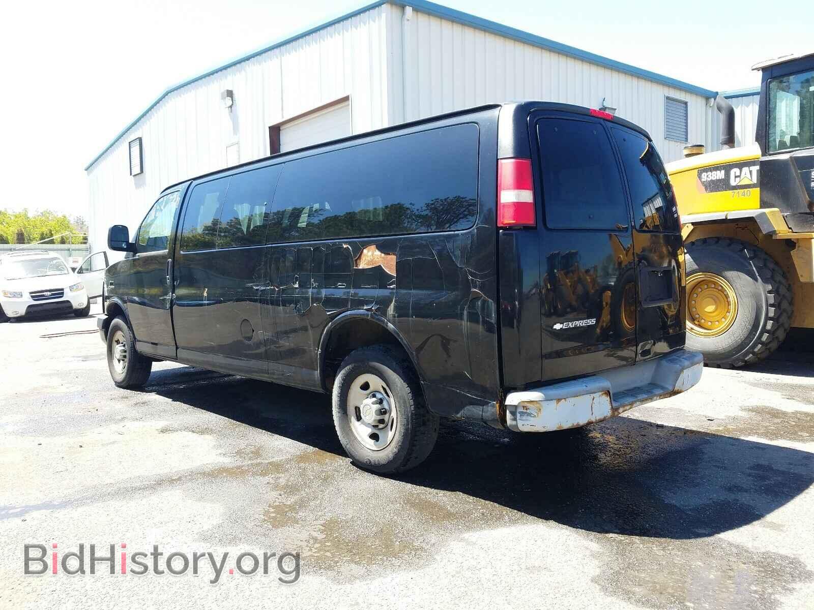 2008 CHEVROLET EXPRESS - VIN: 1GAHG39K281118439 - Фото 3
