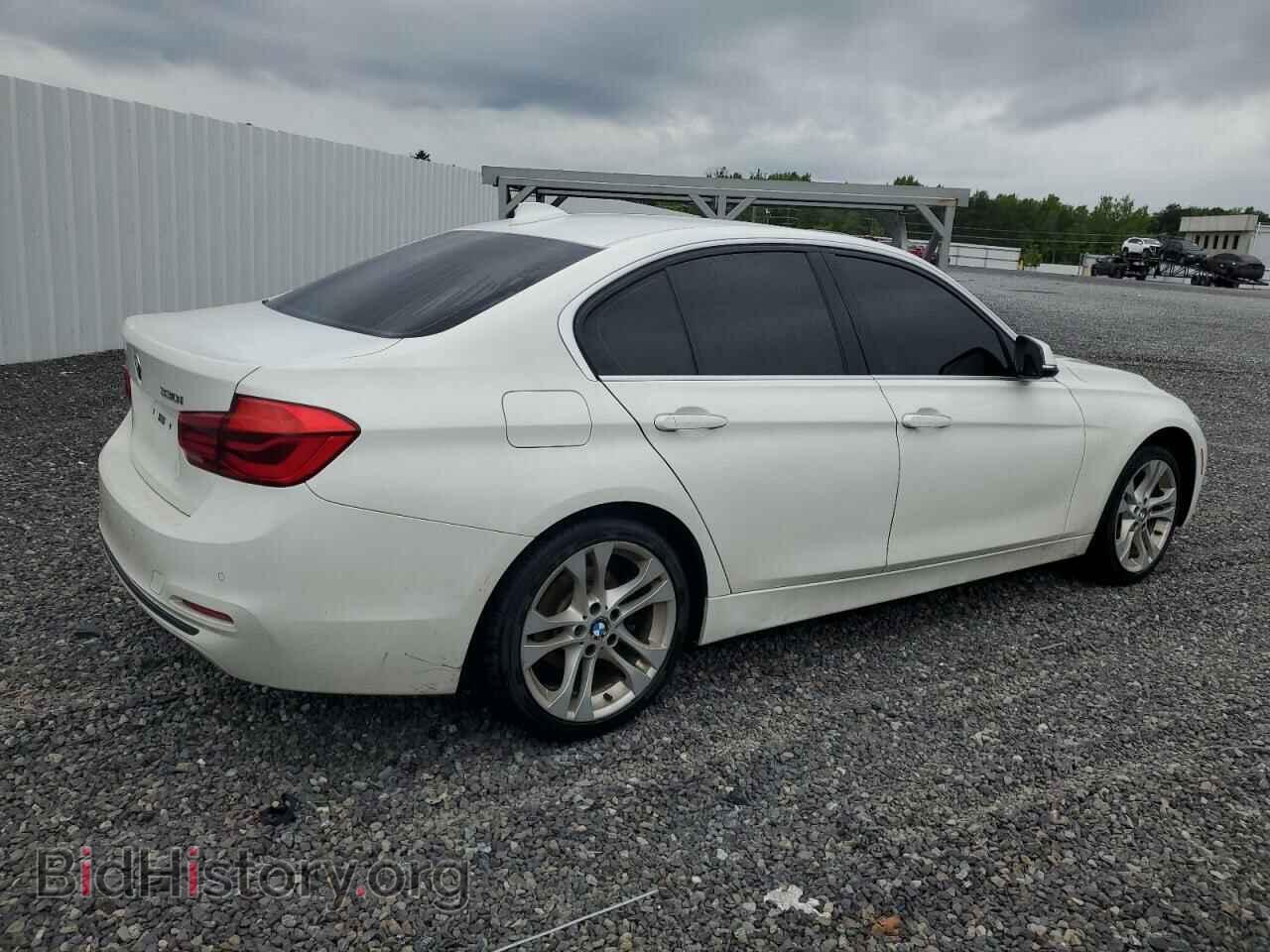 2018 BMW 3 SERIES - VIN: WBA8B9C58JEE83282 - Photo 3