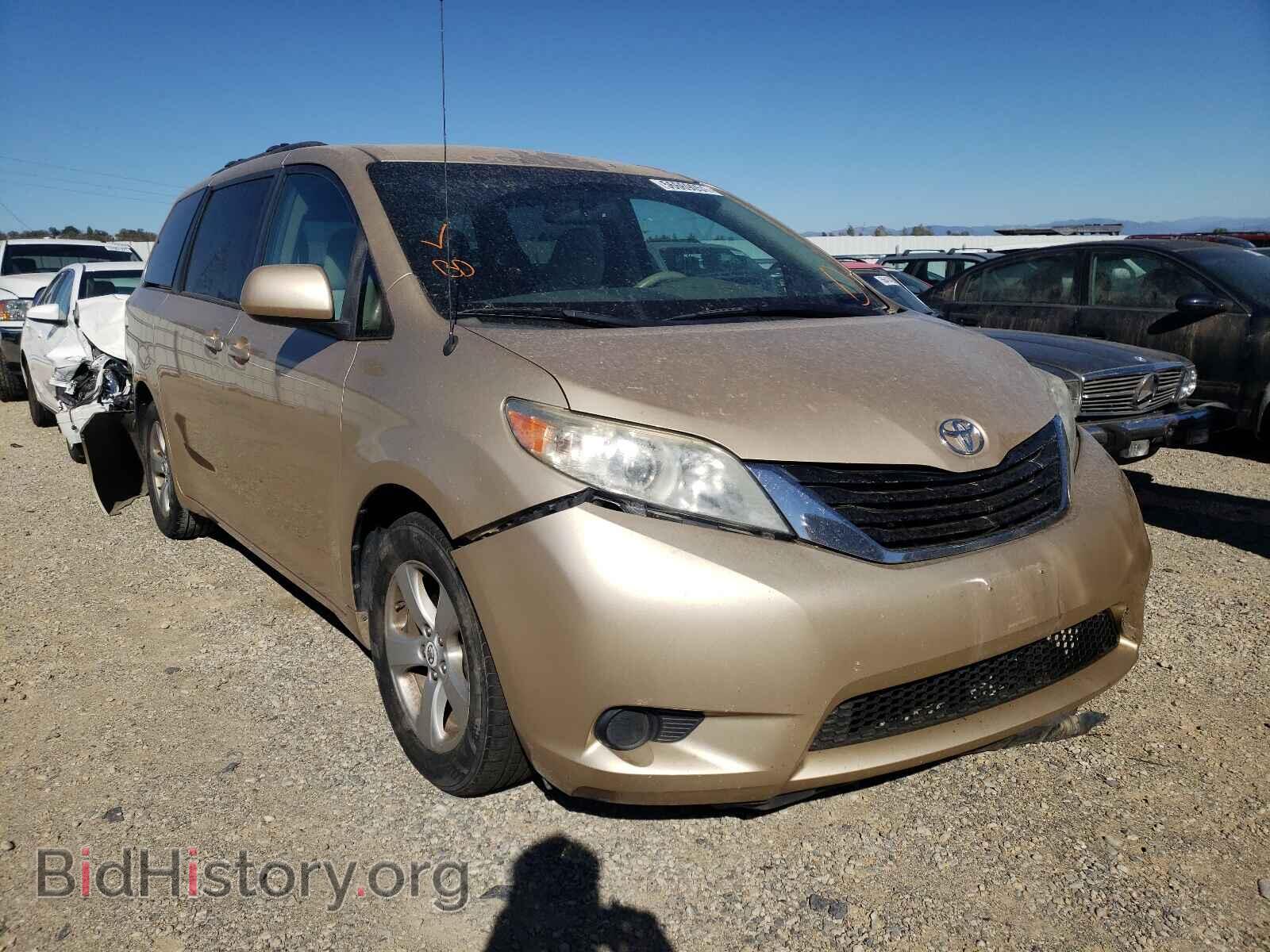 Photo 5TDKK3DC3CS229444 - TOYOTA SIENNA 2012