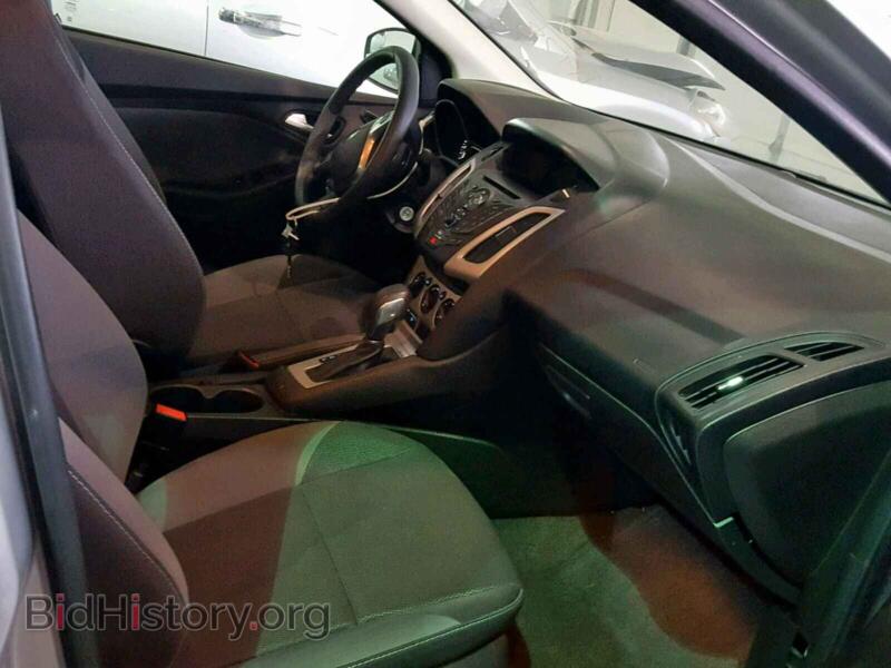 2013 Ford FOCUS (VIN 1FADP3F29DL124978) — фото 5 из 10