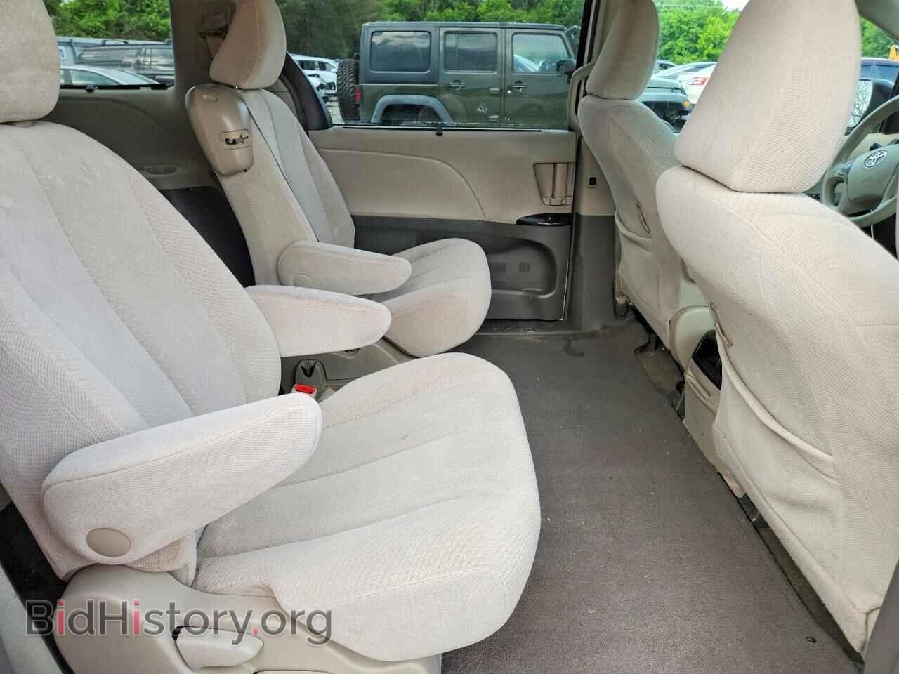 2011 TOYOTA SIENNA - VIN: 5TDKK3DC2BS170952 - Photo 11