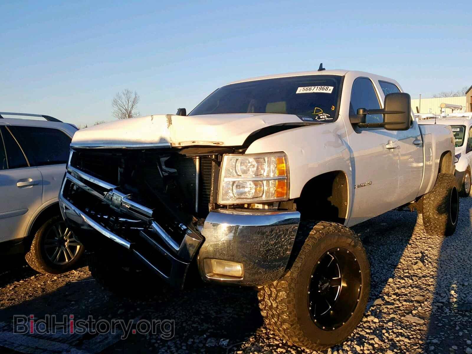 2007 CHEVROLET SILVERADO - VIN: 1GCHK23647F500372 - Фото 2