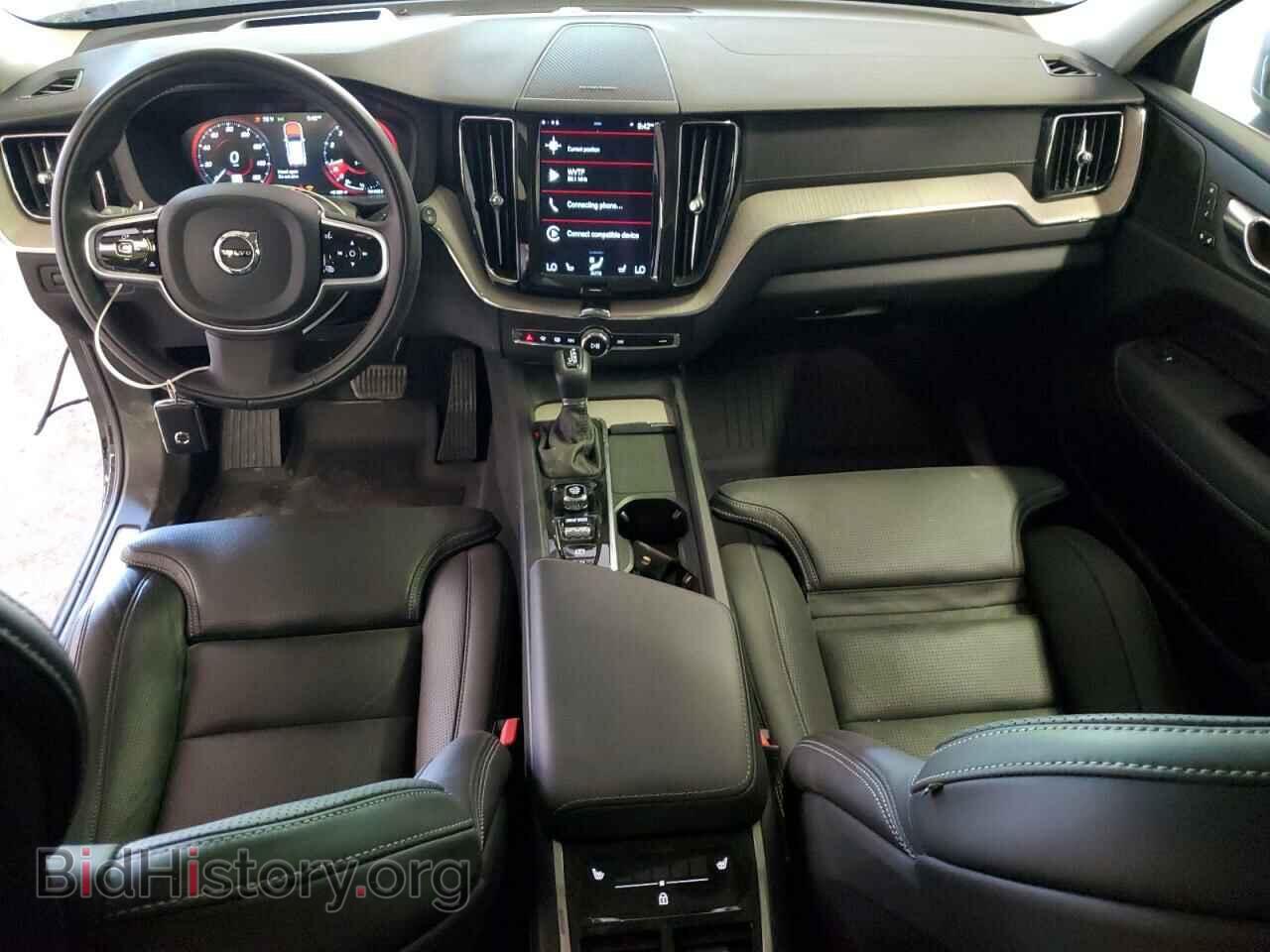 2021 VOLVO XC60 - VIN: YV4102DL3M1753684 - Фото 8
