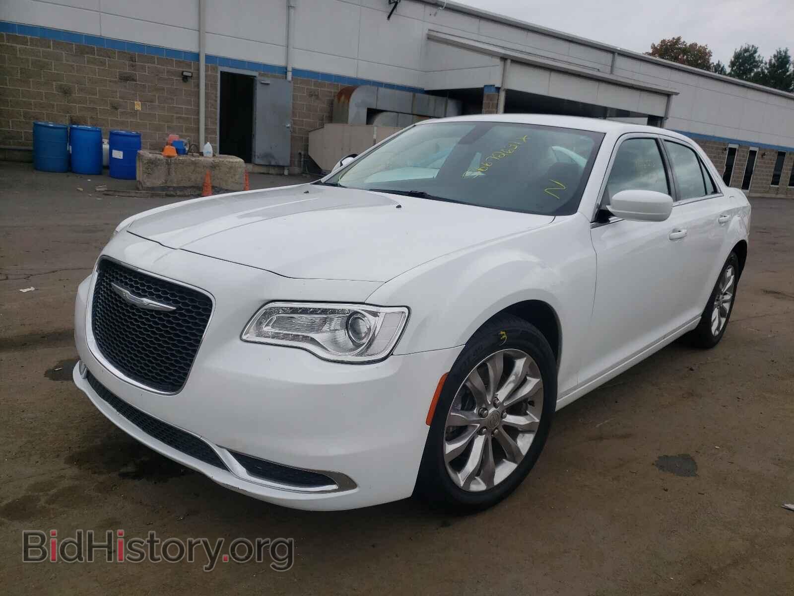 2015 CHRYSLER 300 - VIN: 2C3CCARG7FH792974 - Фото 2