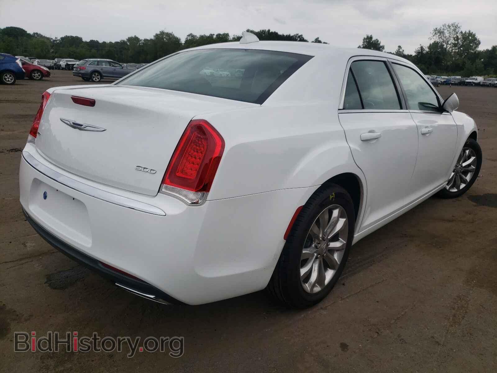 2015 CHRYSLER 300 - VIN: 2C3CCARG7FH792974 - Фото 4