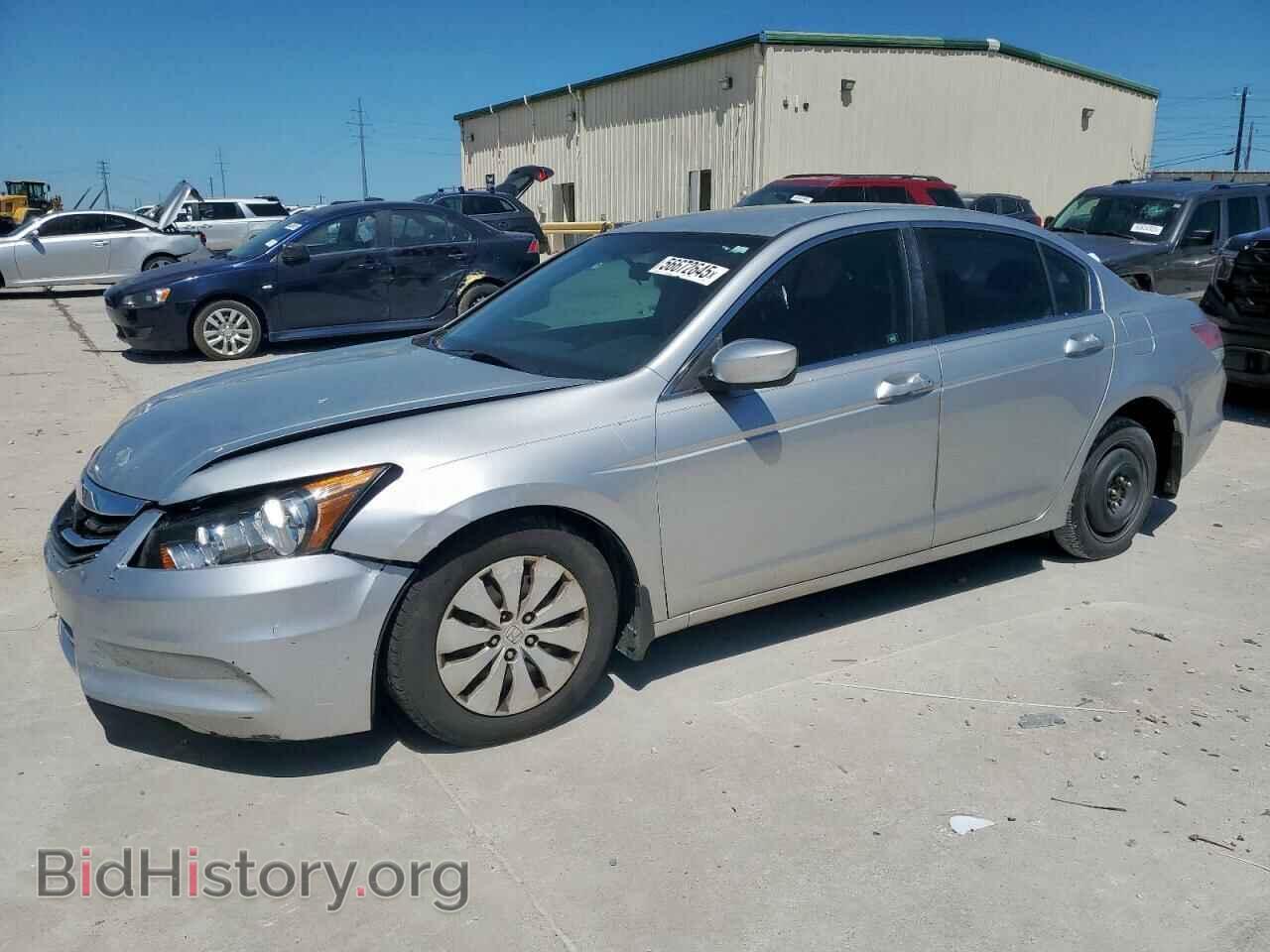 Photo 1HGCP2F38CA233422 - HONDA ACCORD 2012