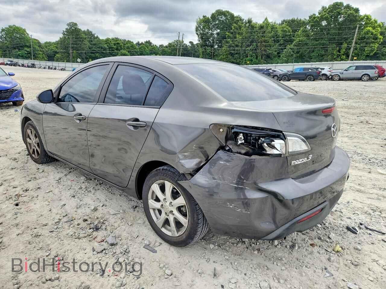 2011 MAZDA 3 - VIN: JM1BL1VF0B1435861 - Photo 2