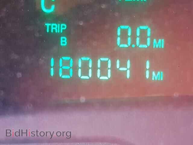 2000 CADILLAC DEVILLE - VIN: 1G6KD54Y6YU241384 - Фото 8