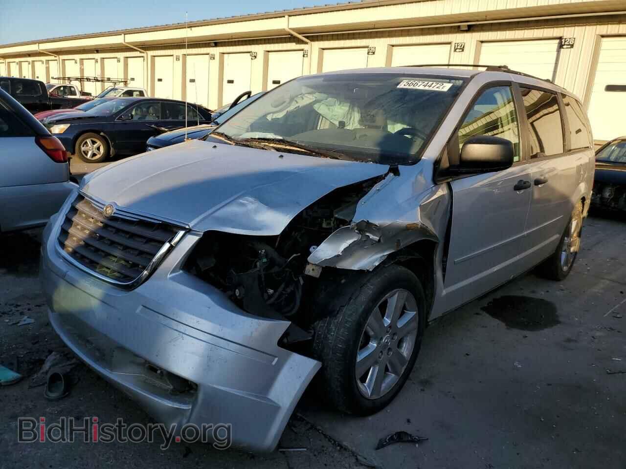 2008 CHRYSLER MINIVAN - VIN: 2A8HR44H28R671082 - Фото 2