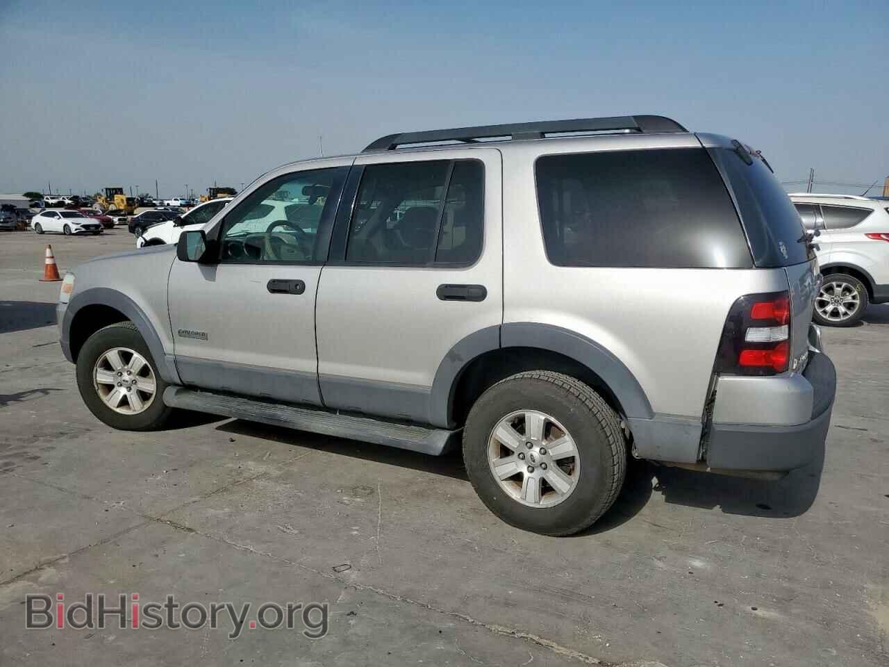 2006 FORD EXPLORER - VIN: 1FMEU73E56UB44893 - Фото 2