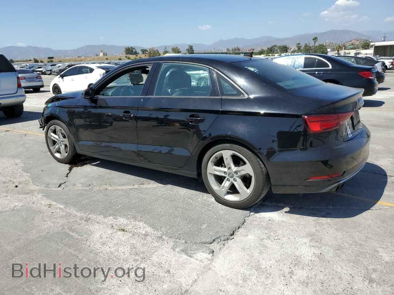 2018 AUDI A3 - VIN: WAUAUGFF6J1062539 - Фото 2
