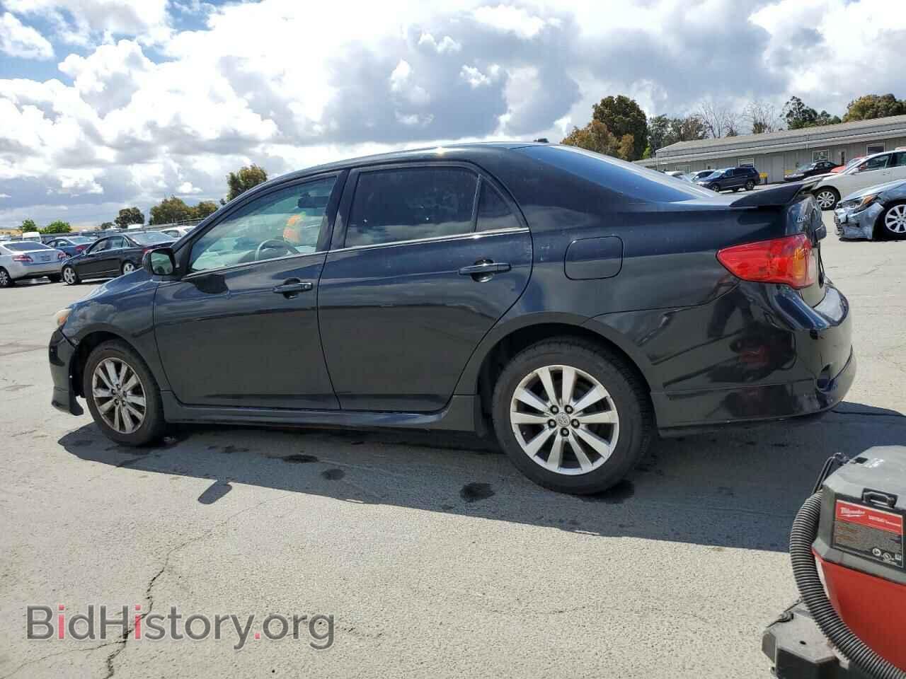 2010 TOYOTA COROLLA - VIN: 2T1BU4EE7AC414473 - Фото 2
