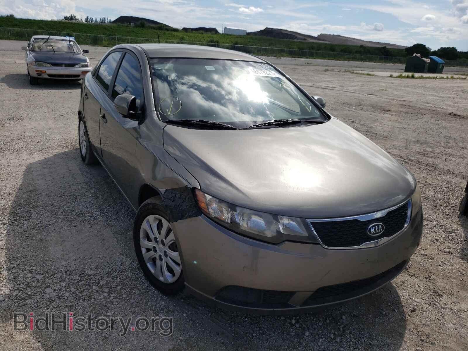 Фотография KNAFU4A21C5618700 - KIA FORTE 2012