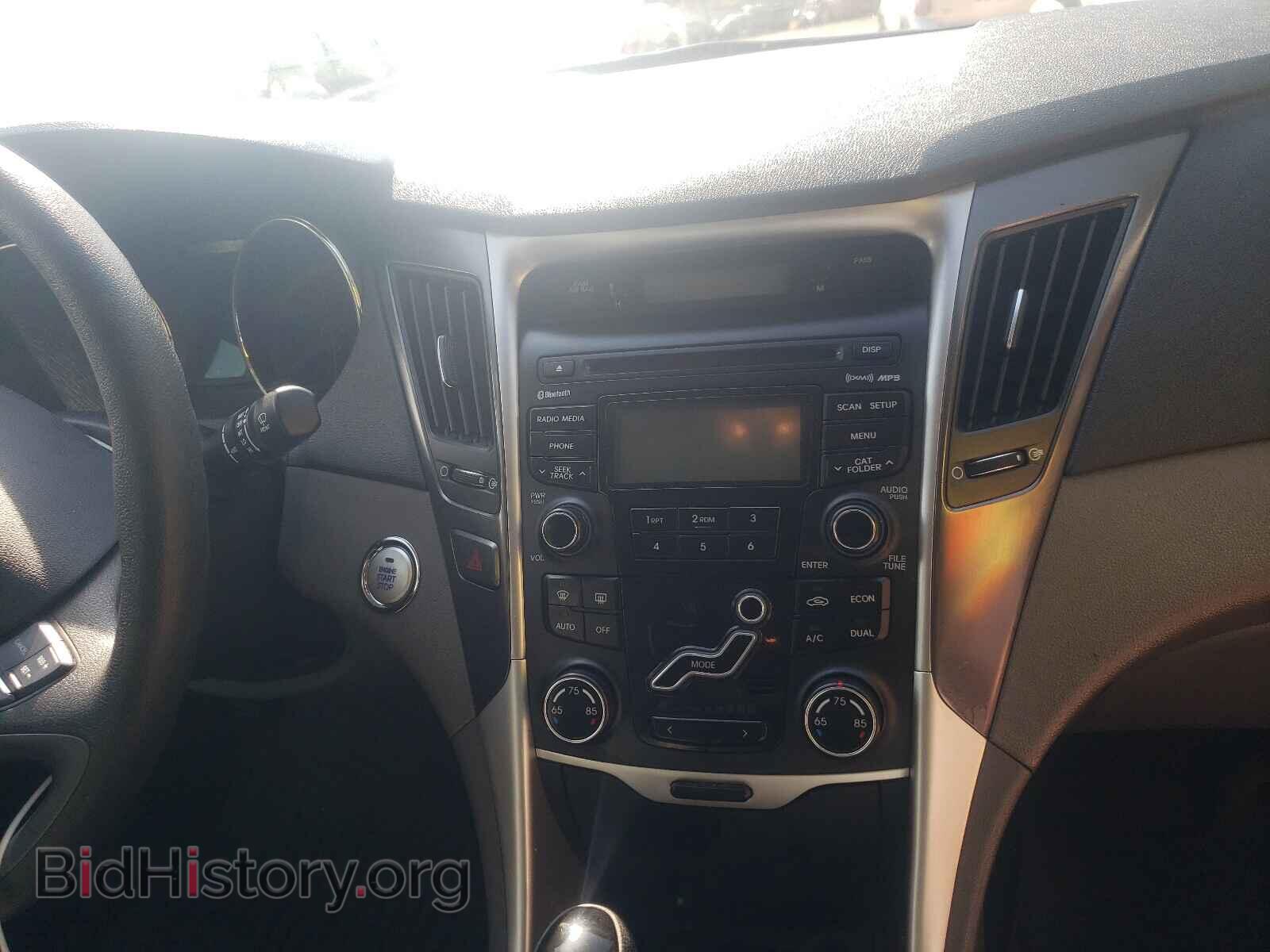 2012 HYUNDAI SONATA - VIN: KMHEC4A49CA026841 - Фото 9