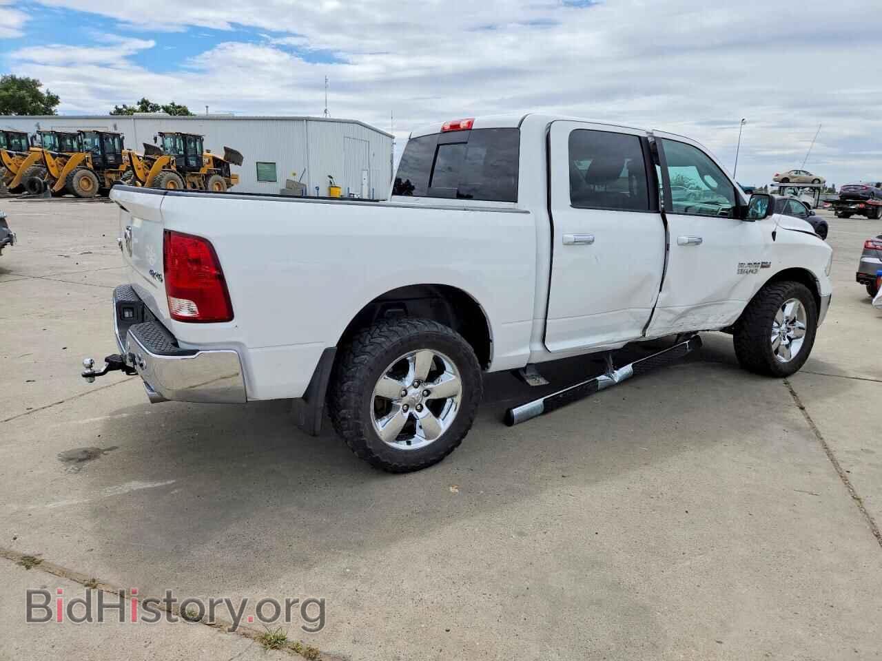 2018 RAM 1500 SLT - VIN: 3C6RR7LT1JG140543 - Photo 3