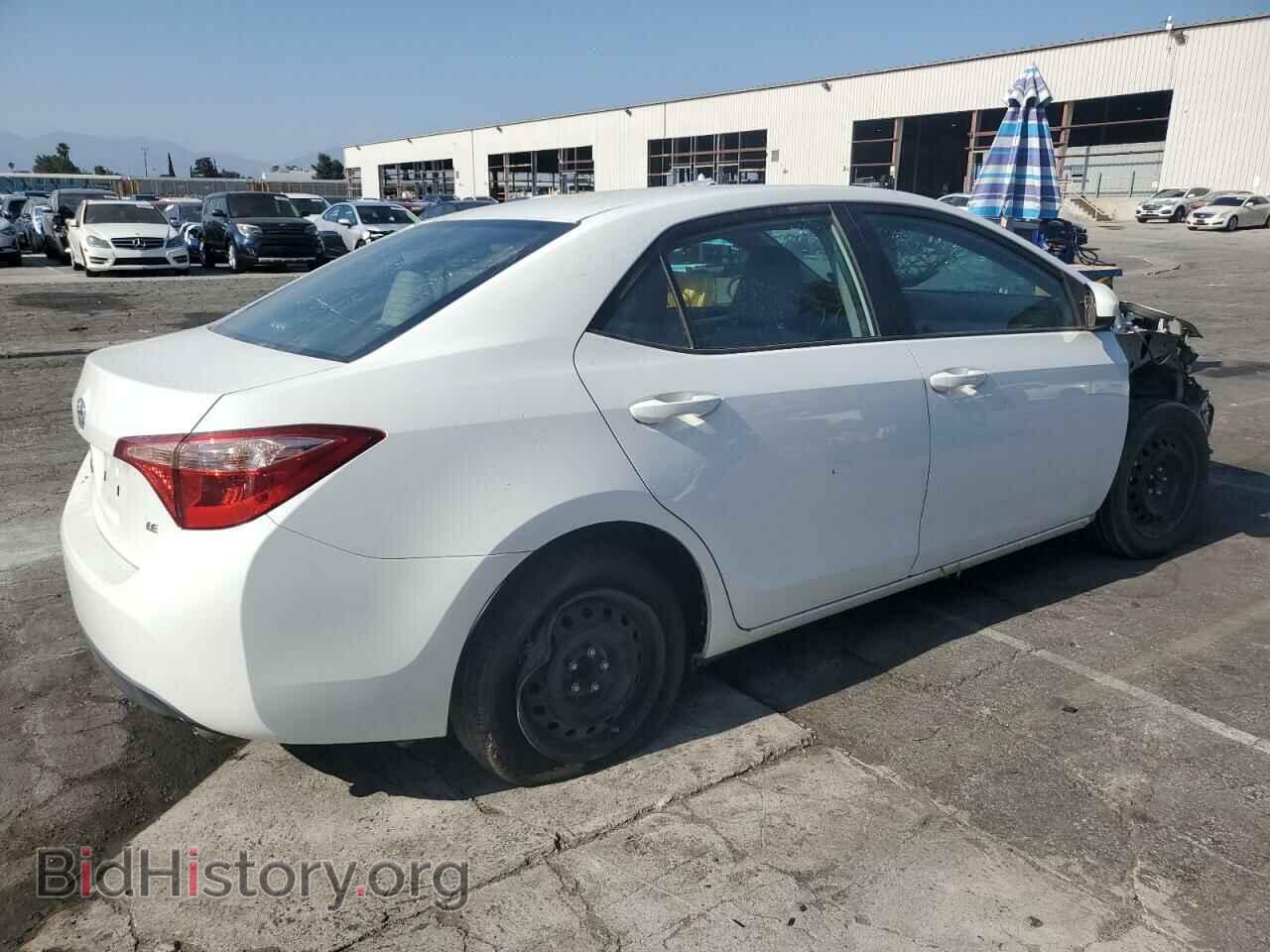 2018 TOYOTA COROLLA - VIN: 5YFBURHE2JP769446 - Фото 3
