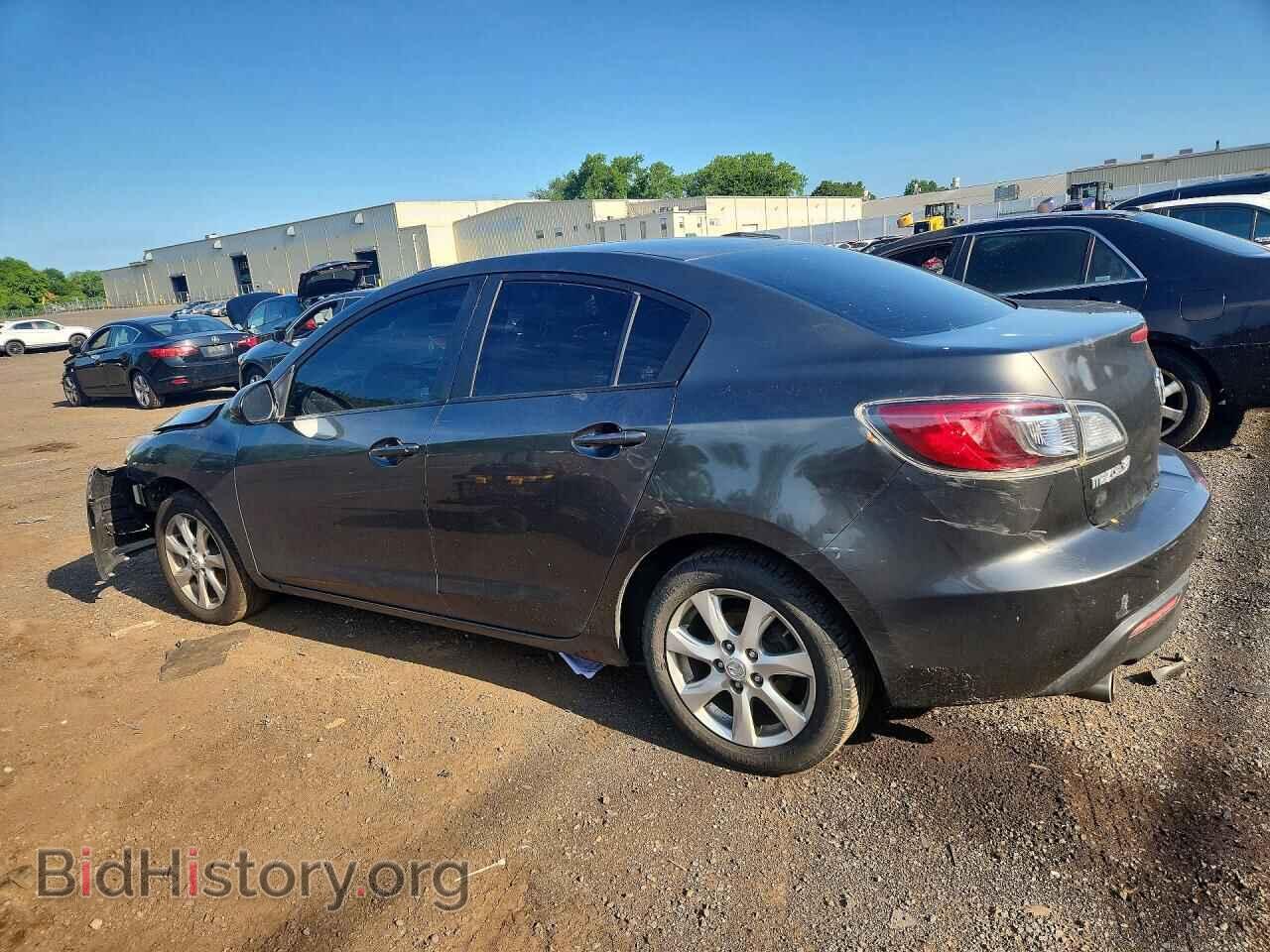 2011 MAZDA 3 - VIN: JM1BL1VG8B1369407 - Фото 2