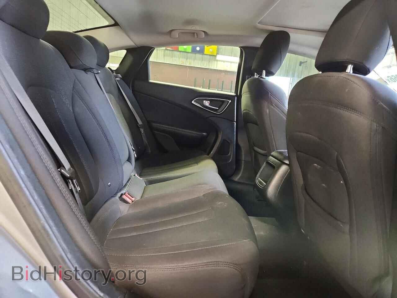 2015 CHRYSLER 200 - VIN: 1C3CCCAB1FN649215 - Фото 10