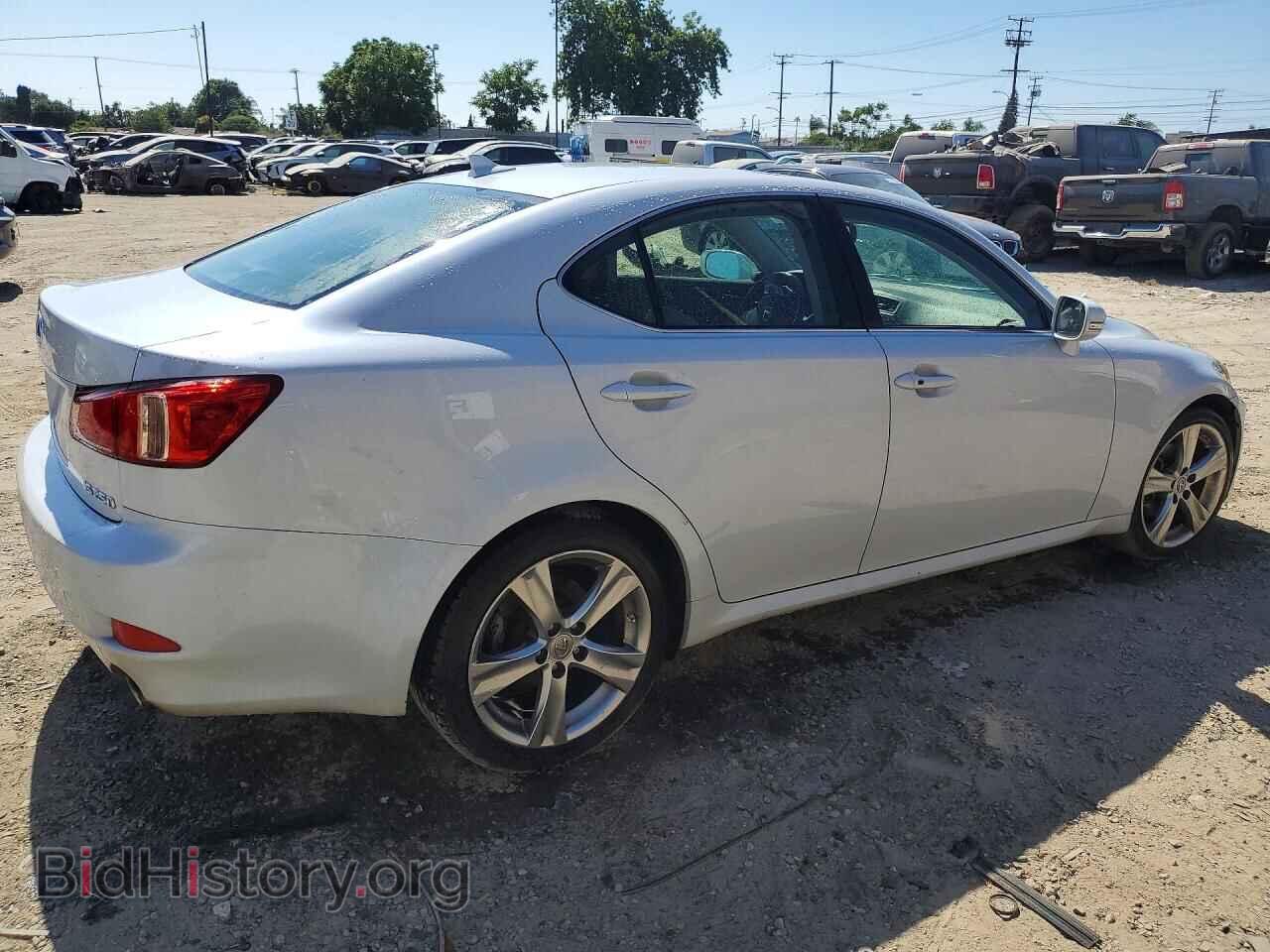 2011 LEXUS IS - VIN: JTHBF5C28B5132493 - Photo 3