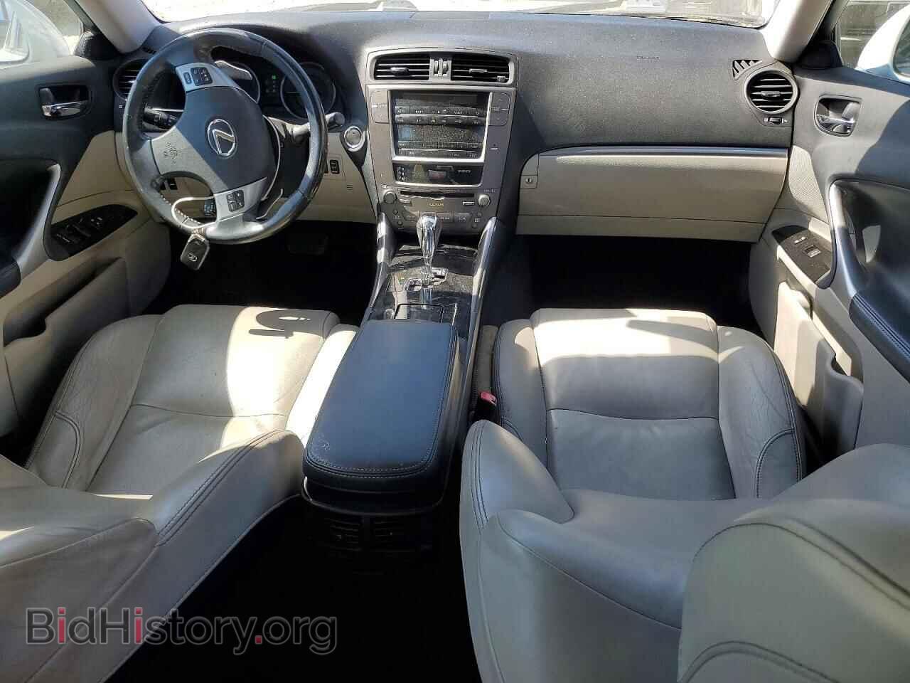 2011 LEXUS IS - VIN: JTHBF5C28B5132493 - Photo 8