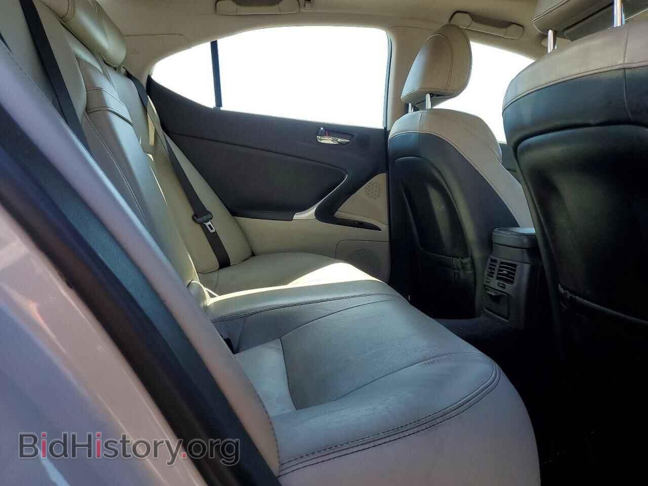 2011 LEXUS IS - VIN: JTHBF5C28B5132493 - Photo 10