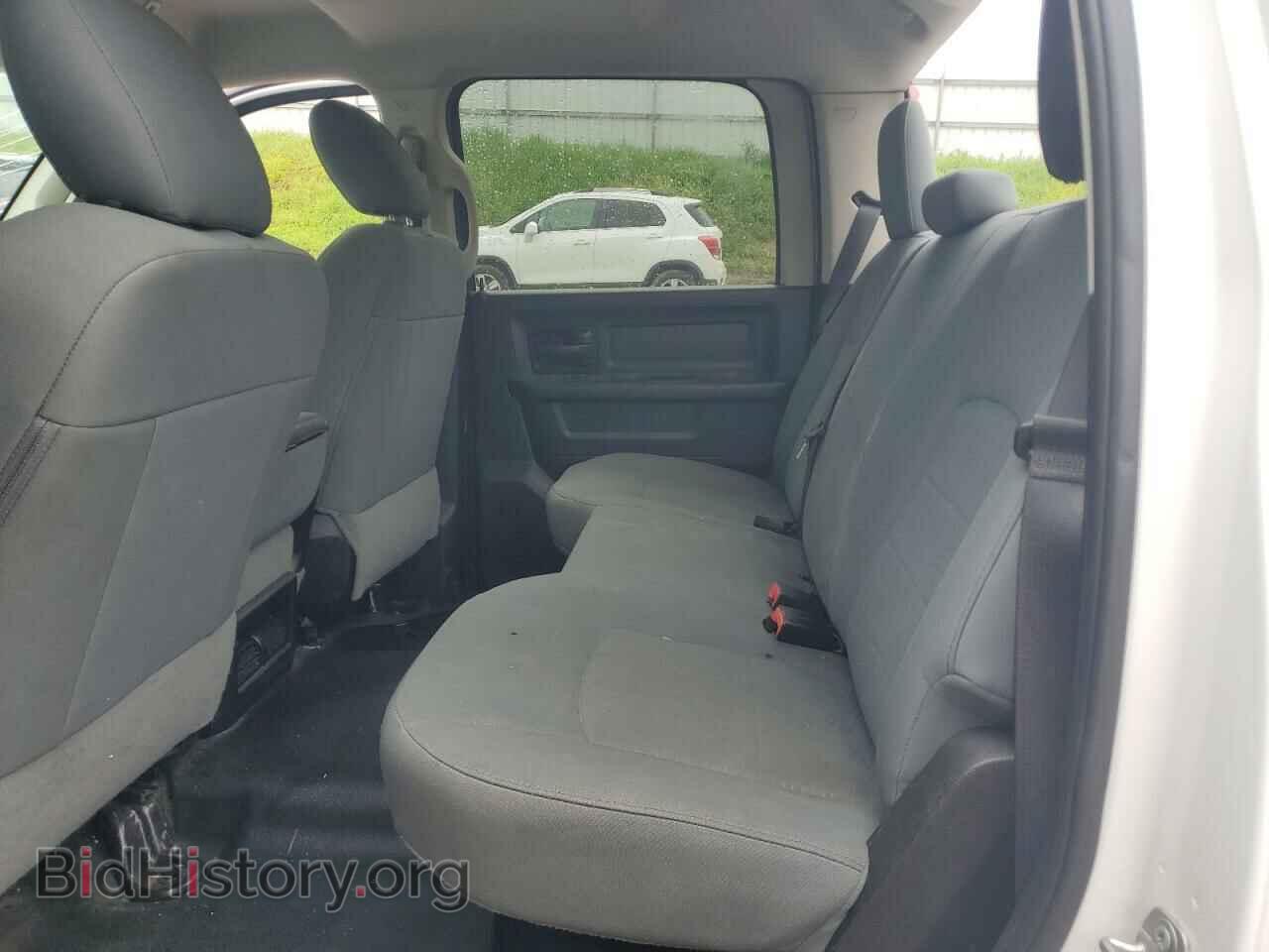 2018 RAM All Models - VIN: 3C6UR5CL4JG368230 - Фото 10