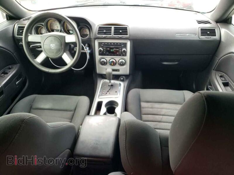 2010 Dodge CHALLENGER (VIN 2B3CJ4DV8AH255324) — фото 8 из 13