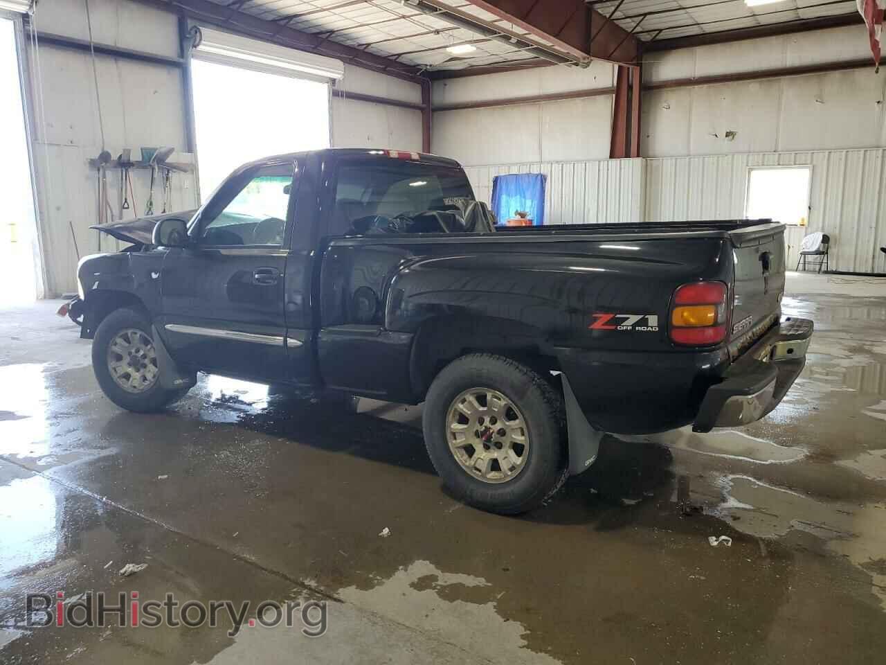2005 GMC SIERRA - VIN: 1GTEK14T95Z285195 - Фото 2