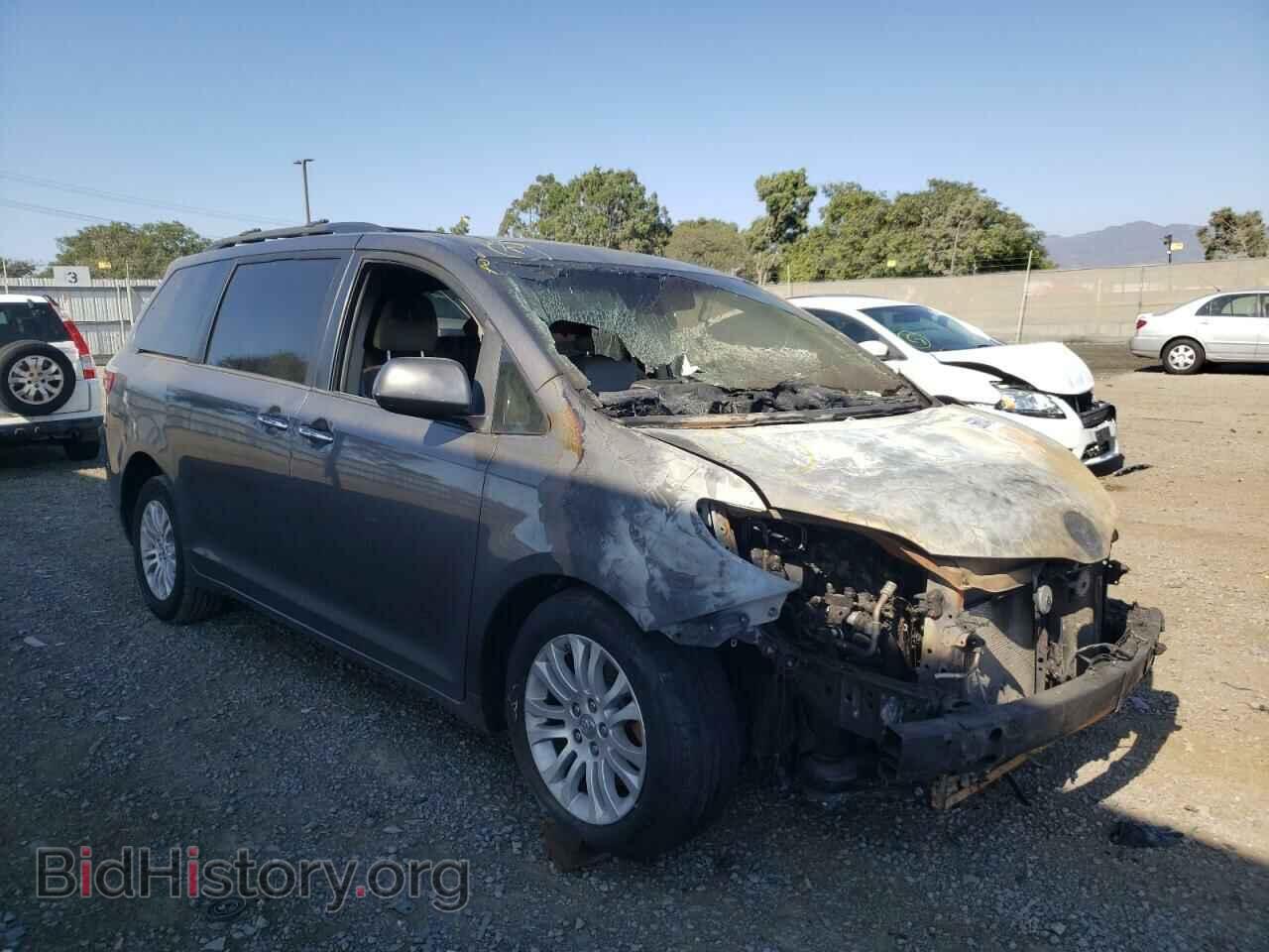 Photo 5TDYK3DC0GS739511 - TOYOTA SIENNA 2016