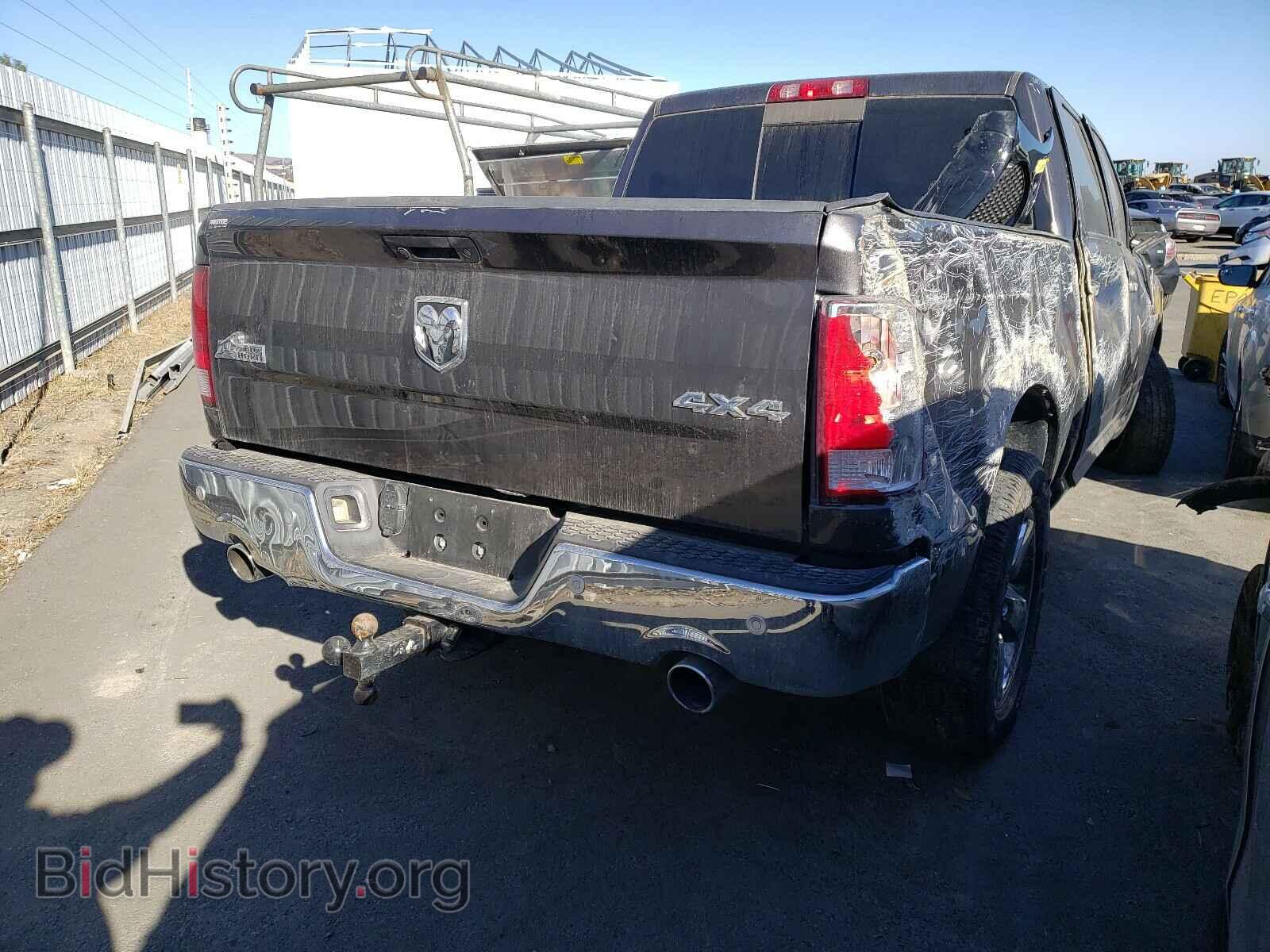 2017 RAM 1500 - VIN: 3C6RR7LT1HG794856 - Photo 4