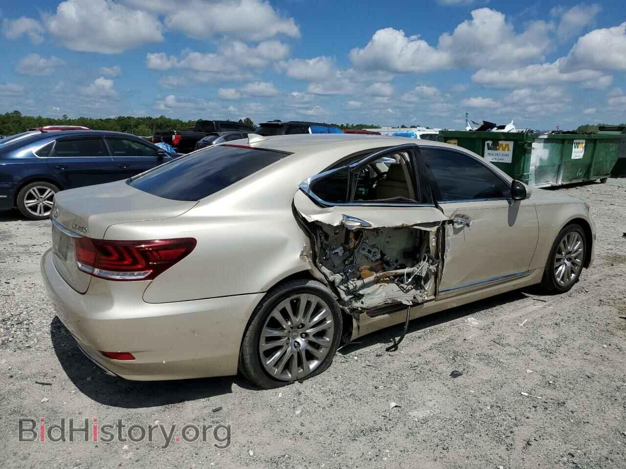 2014 LEXUS LS460 - VIN: JTHBL5EF2E5130770 - Photo 3