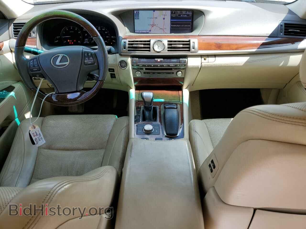2014 LEXUS LS460 - VIN: JTHBL5EF2E5130770 - Photo 8