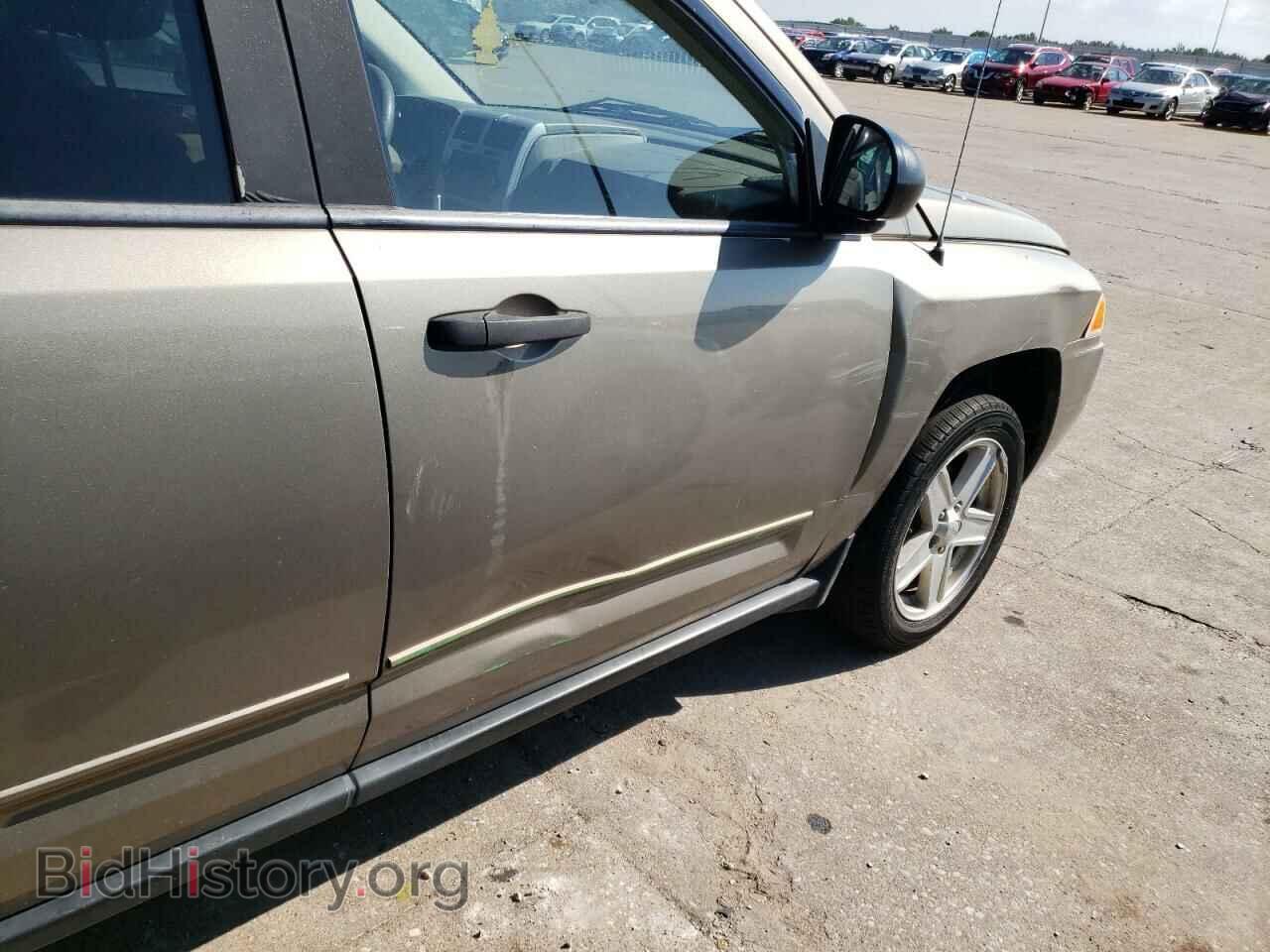 2008 JEEP COMPASS - VIN: 1J8FF47W38D680046 - Photo 9