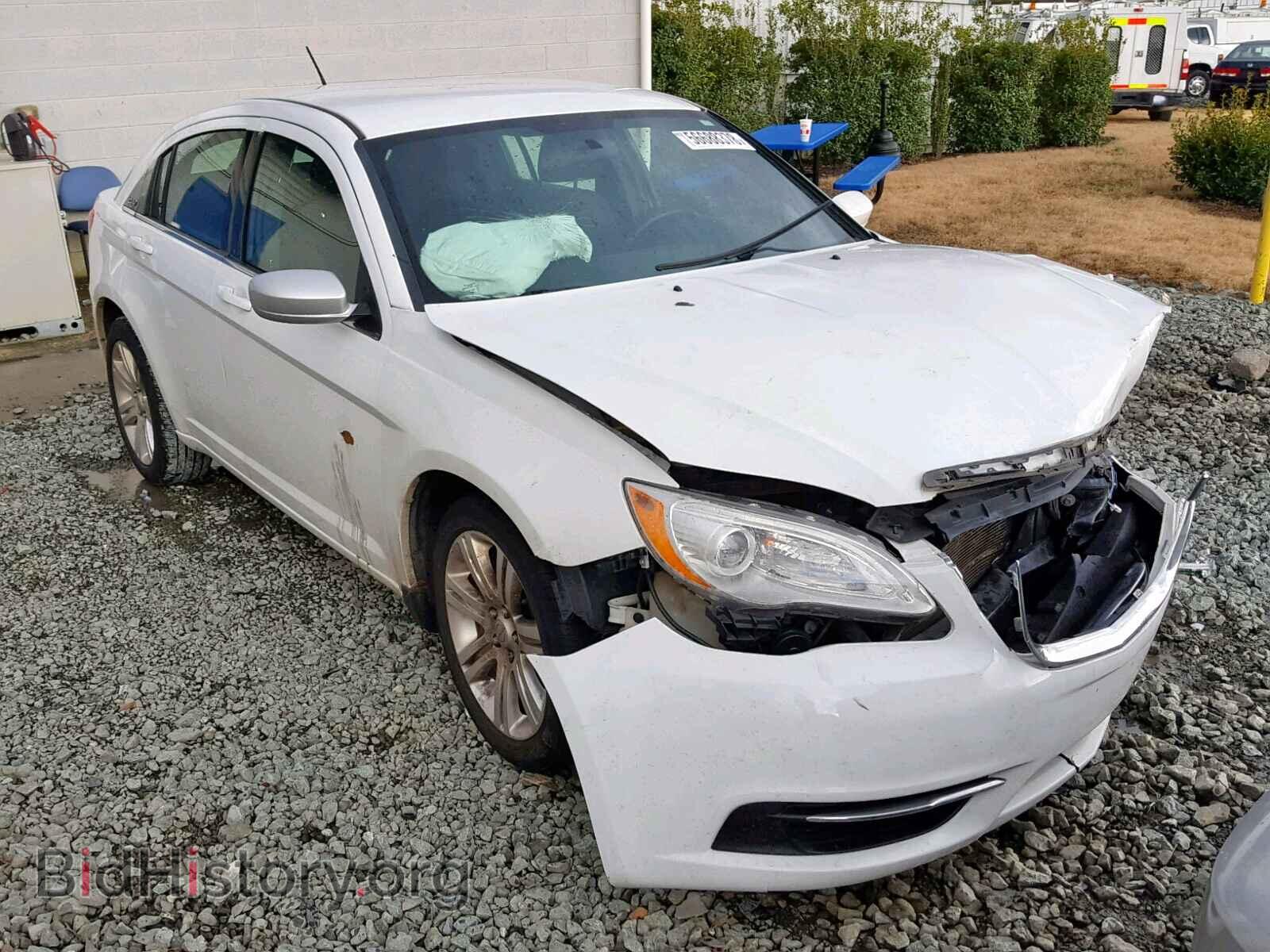 Фотография 1C3CCBAB6DN698675 - CHRYSLER 200 2013