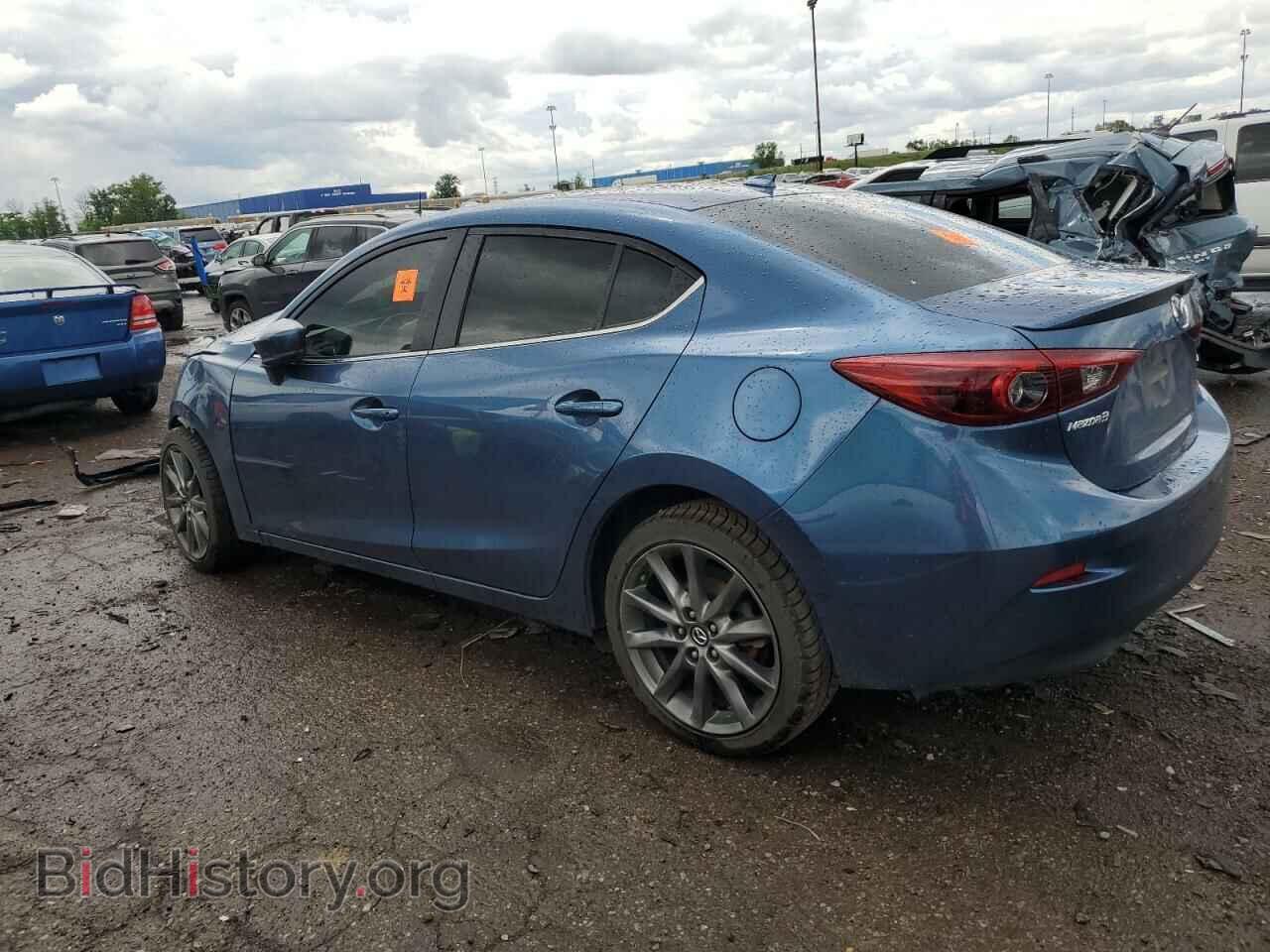 2018 MAZDA 3 - VIN: 3MZBN1W36JM267639 - Фото 2
