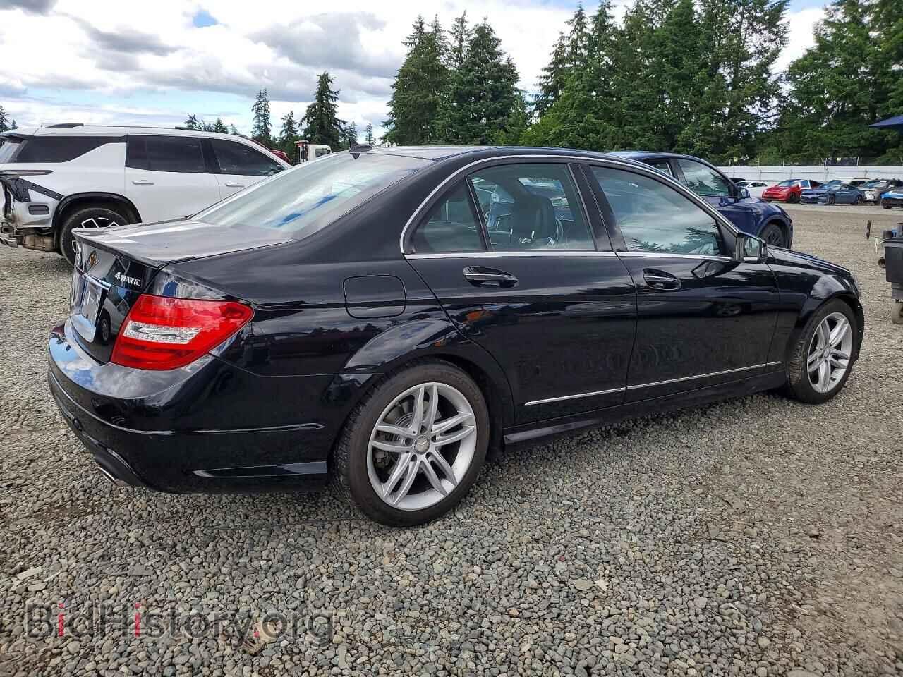 2013 MERCEDES-BENZ C-CLASS - VIN: WDDGF8AB7DR253187 - Фото 3