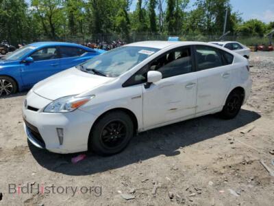2014 Toyota PRIUS, белый — VIN JTDKN3DU7E1754300, Copart