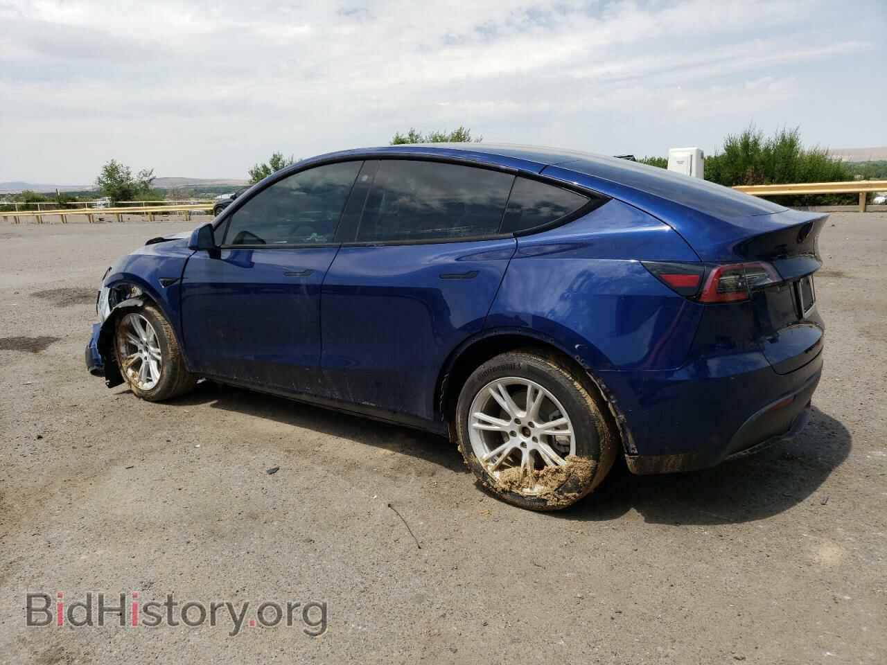 2022 TESLA MODEL Y - VIN: 7SAYGDEE9NF456780 - Фото 2
