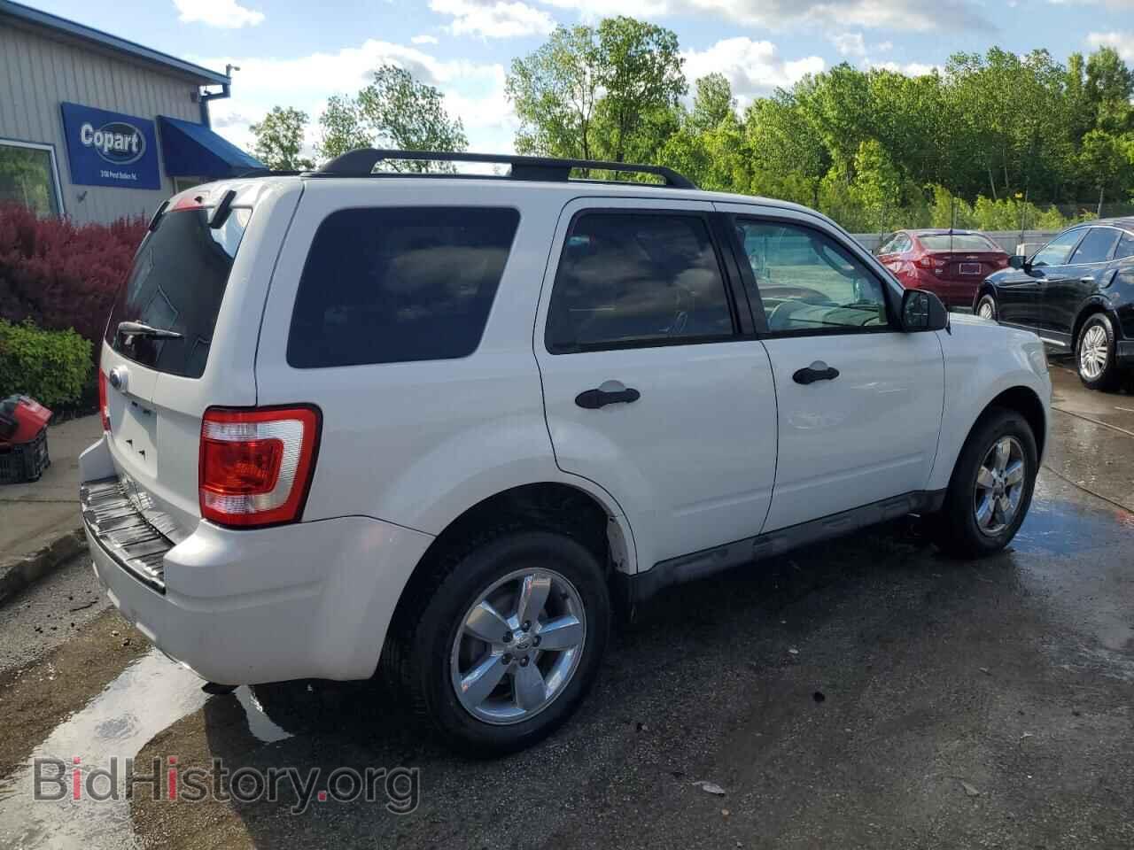 2010 FORD ESCAPE - VIN: 1FMCU0D73AKC82810 - Фото 3