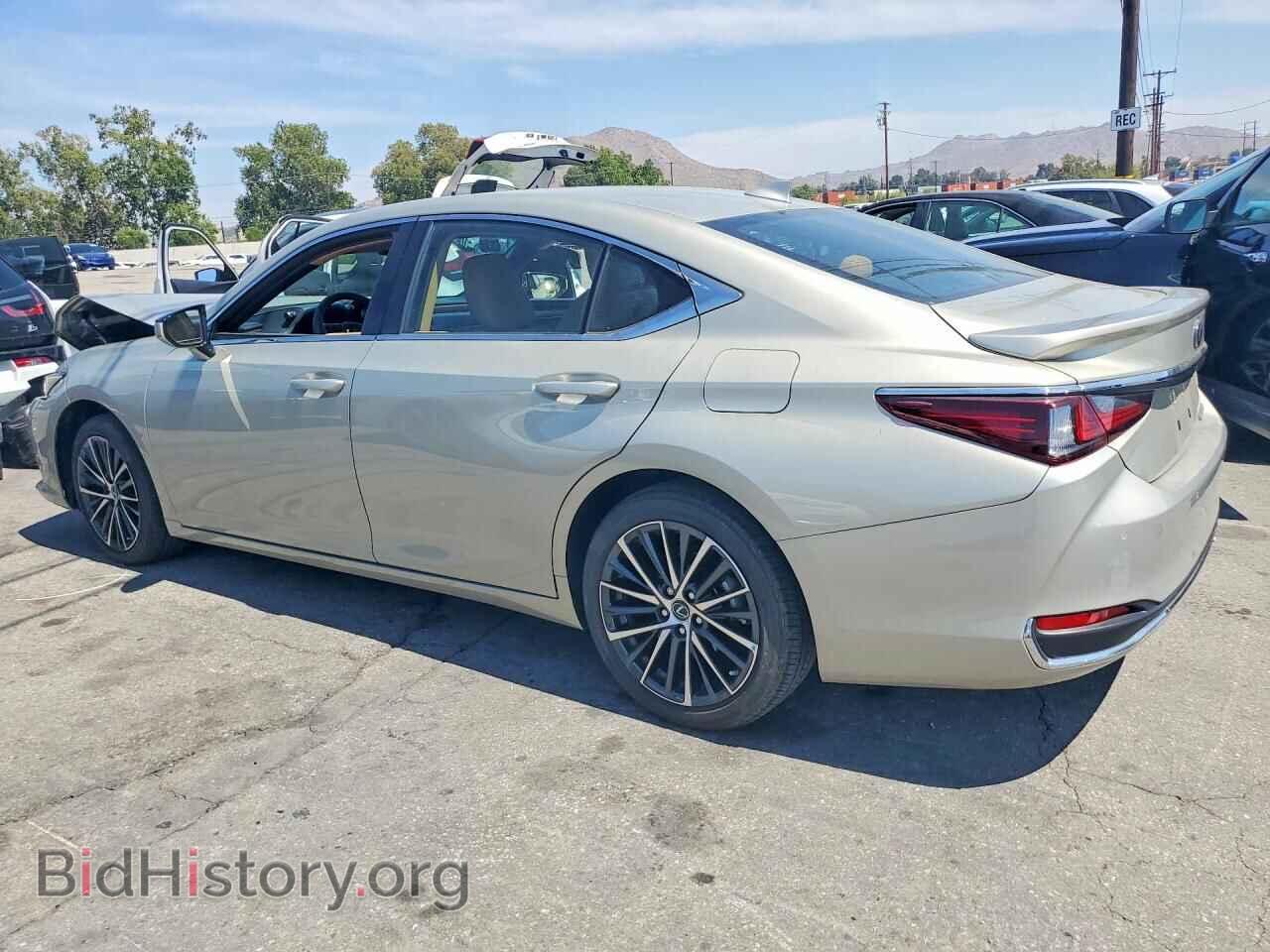 2024 LEXUS ES300 - VIN: 58ADA1C19RU042427 - Photo 2