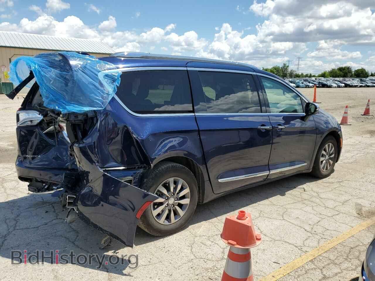 2019 CHRYSLER PACIFICA - VIN: 2C4RC1N73KR668748 - Фото 3