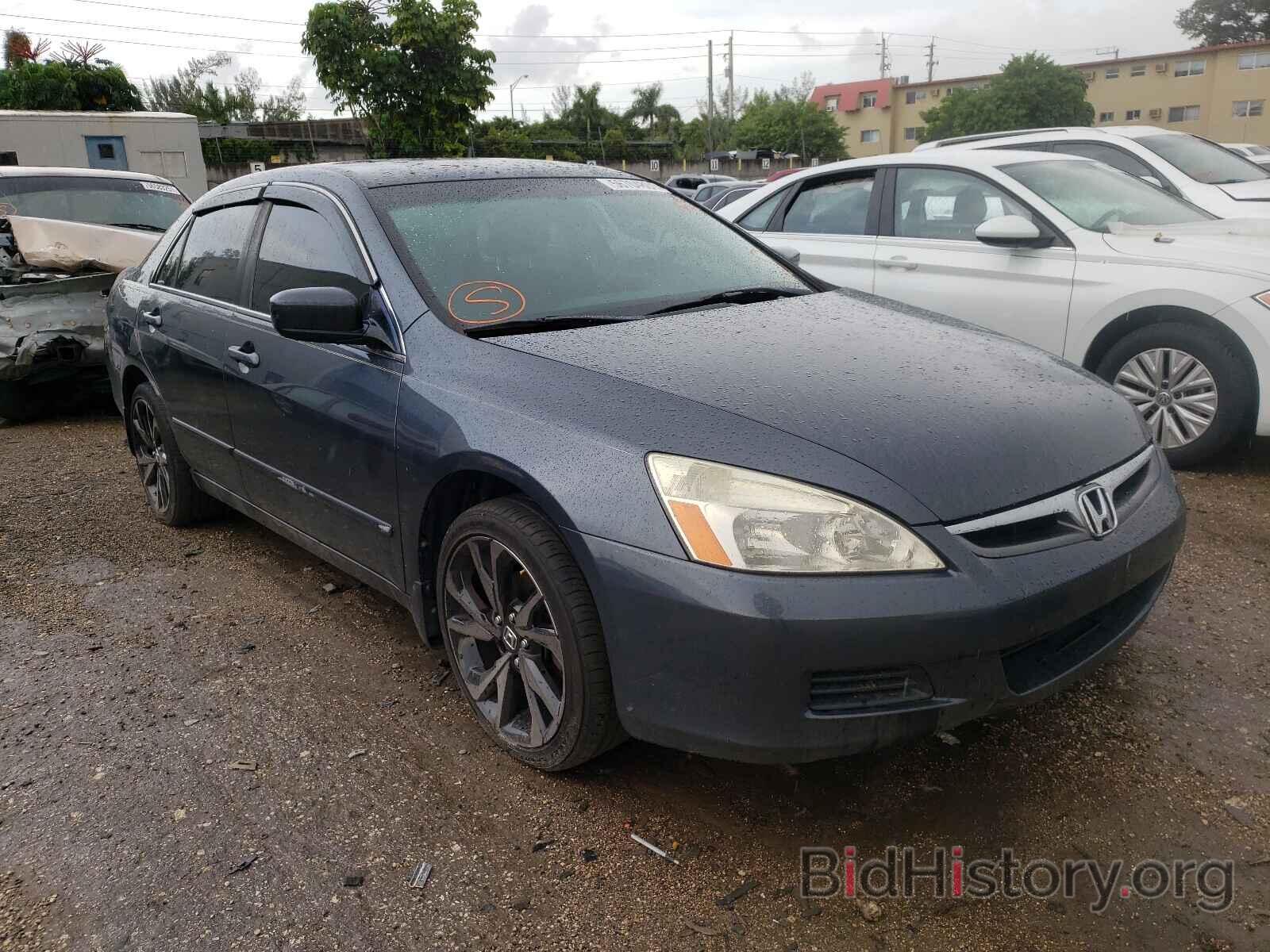 Photo 1HGCM56307A123836 - HONDA ACCORD 2007