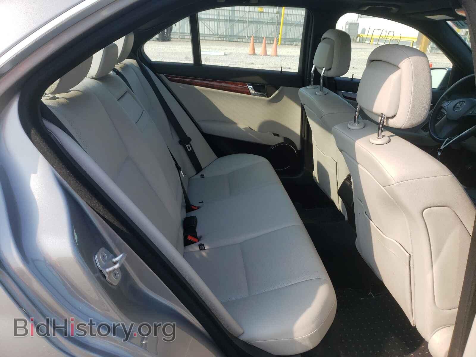 2011 MERCEDES-BENZ C-CLASS - VIN: WDDGF5EB8BF655324 - Фото 6