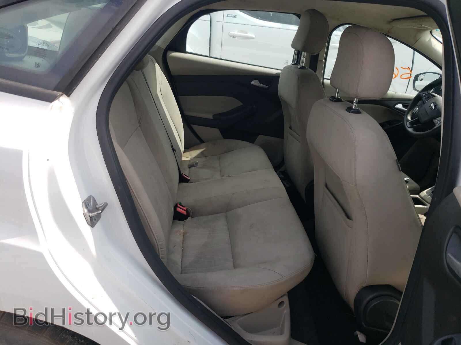 2016 FORD FOCUS - VIN: 1FADP3F20GL261442 - Фото 6