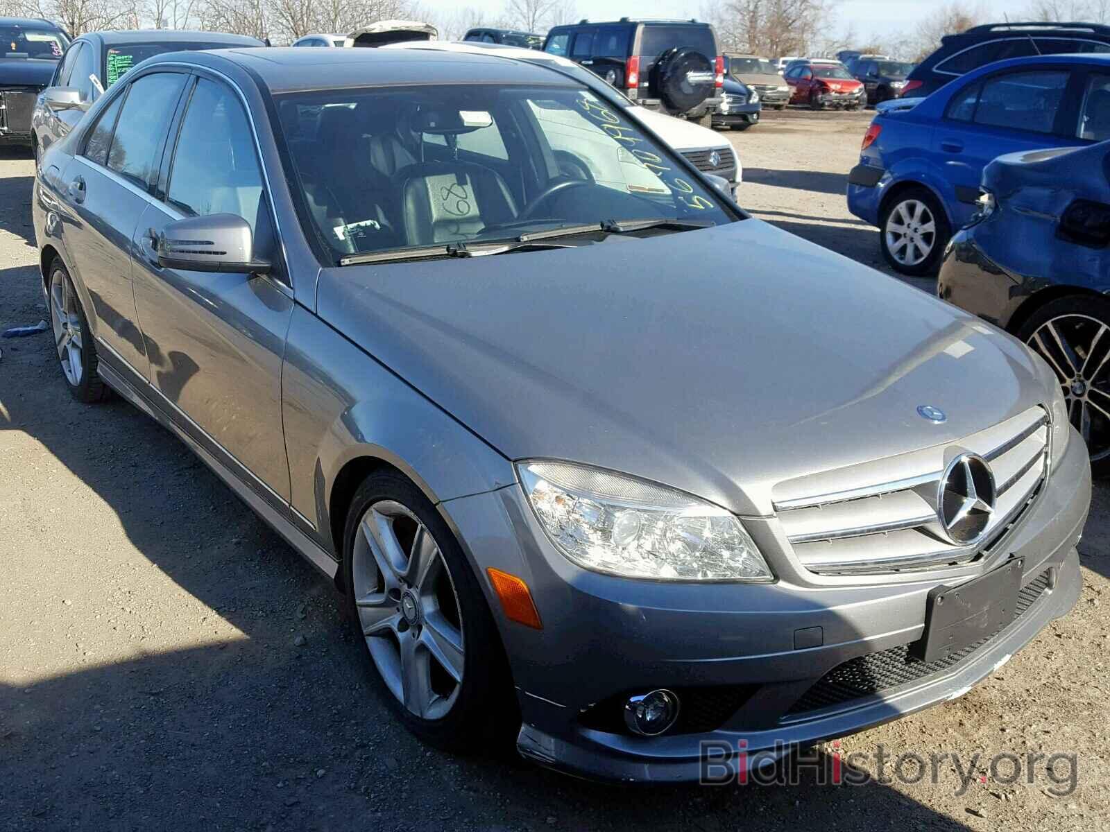 Photo WDDGF8BB7AR122092 - MERCEDES-BENZ C CLASS 2010