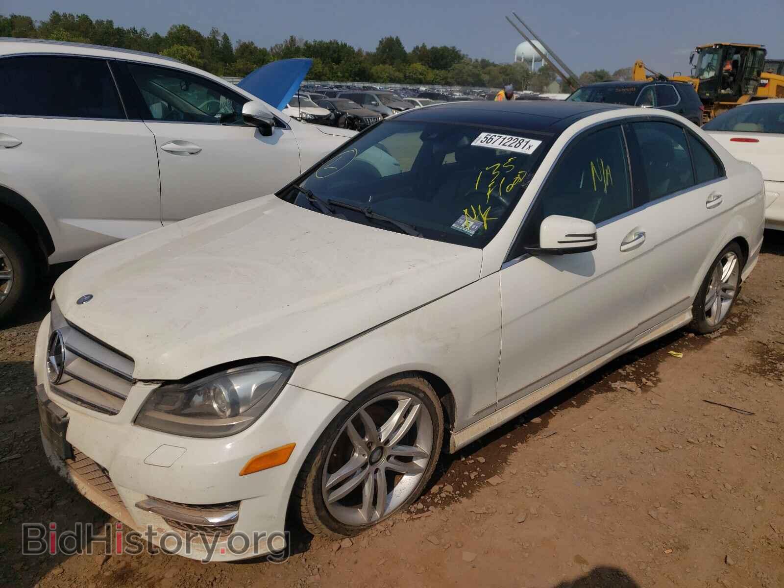 2012 MERCEDES-BENZ C-CLASS - VIN: WDDGF8BB2CA700505 - Фото 2